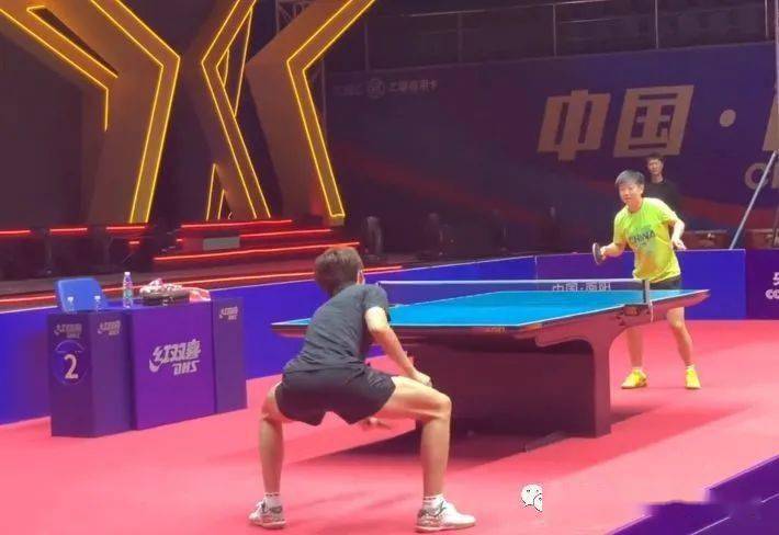 将为球队带 将为球队带