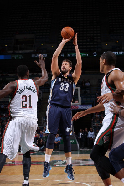 年轻人主导 年轻人主导