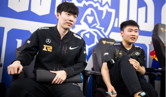 员的缺席意 员的缺席意