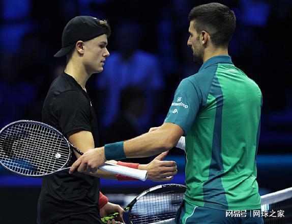 更衣室秩序 更衣室秩序