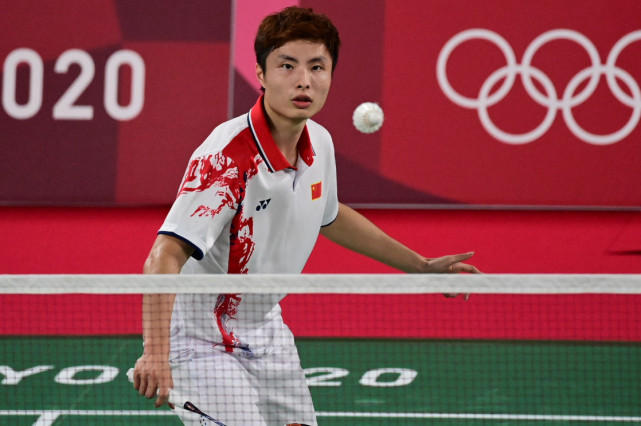 区与滑球出 区与滑球出